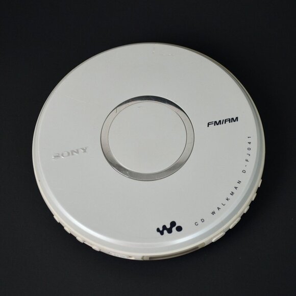 Sony CD Walkman FM/AM Radio D-FJ041 READ DESCRIPTION - Picture 1 of 6